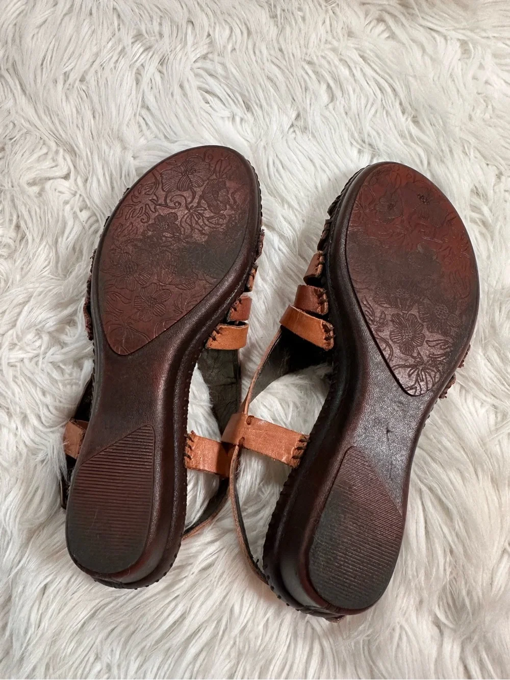 St. John’s Bay • Vintage Leather Woven Sandals
